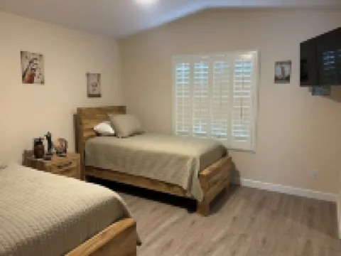 Walking distance to Stagecoach and Coachella Valley Music Festival.