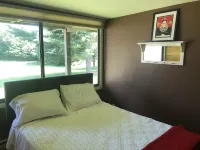 3 bedroom four season condo one mile from Sugarbush