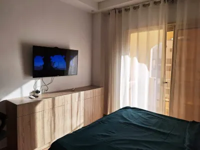 Florenza Khamsin, Studio i415-B Các khách sạn gần El Dahar