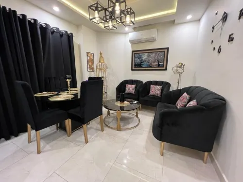 Glamorous one bed apartment near food street