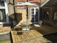 Flat, amazing balcony sea view, bike store, garden