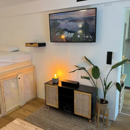 Moderne Wohnung mit Direktem Zugang zum Garten in Wassernähe