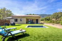 Casa Omigna Hotels in Figari