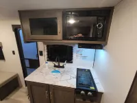 Cozy RV Getaway for Couples!