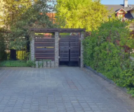 150 sqm in Dresden city villa from the Wilhelminian era. Hotels in Laubegast