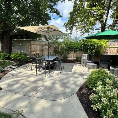 Adorable, Peaceful Retreat In Premier Fort Wayne Location, Sycamore House
