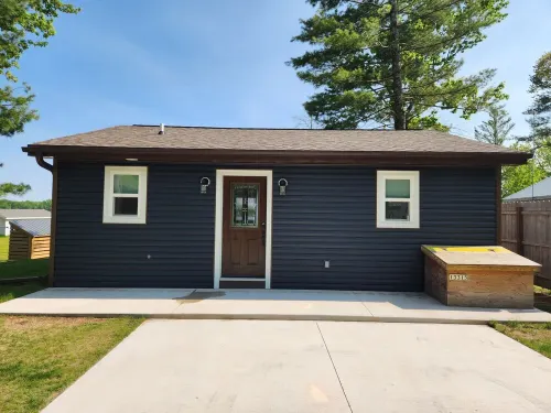 Lakefront Cottage Retreat in Charming Mountain! Hotels in Mountain