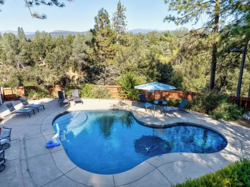 Spacious Mountain View Home - Pool, Spa, Game Room & Stunning Views [Sleeps 16]