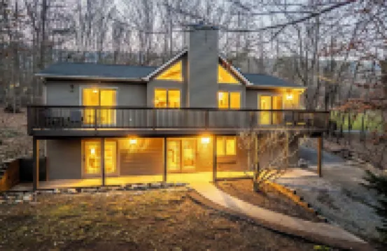 6BR Designer Home in Massanutten with Hot Tub, Sauna