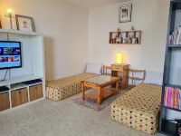 Un Grand Jolie T1 Sans vis a vis Très Lumineux, Agréable au Centre Ville