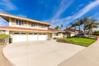 Great for Family's Disneyland Close  5 Bedrooms, 3 Baths, Sleeps 12 Pool Home