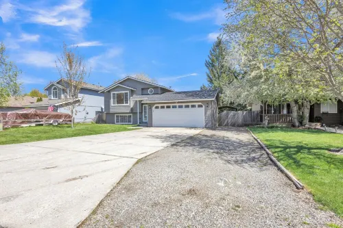 Adventure Haus Hayden Lake-Family Fun with Hottub! Hotel a Hayden