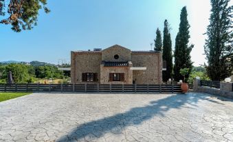 Domus Dervisi by Estia