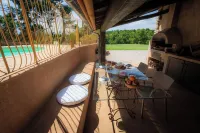 Farm stay in France with Pool, Tennis, Padel and City (football, basketball,..