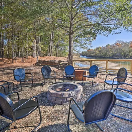 Waterfront Deck Home on Ouachita River!