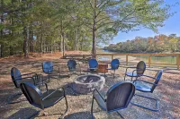Waterfront Deck Home on Ouachita River! - Wifi