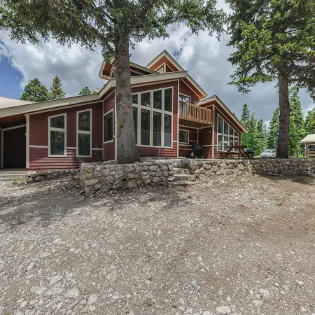Cloudcroft Mtn Home w/ Patio, Walk to Golf Course!