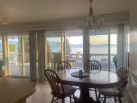 Lake Front Condo - You’ll never want to leave! Licensed. Air conditioned.