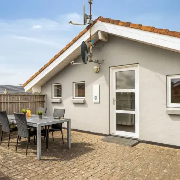 "Luzy" - 600m from the Sea