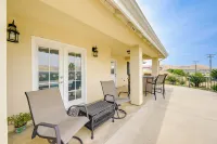 Porterville Getaway w/ Patio + Valley Views!