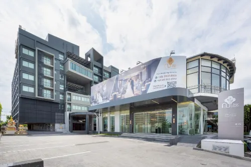 Chor Cher The Luxury Green Hotel Hotels in Bang Bo