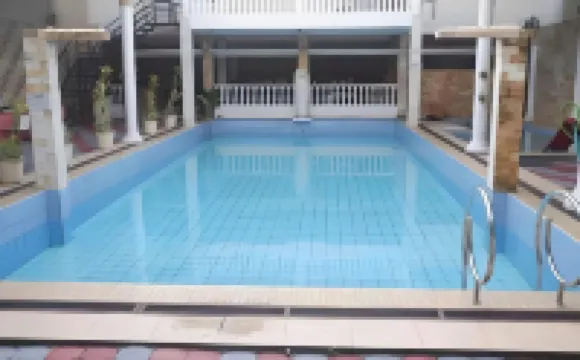 De'Pratnya Hotel Hotel di Kediri