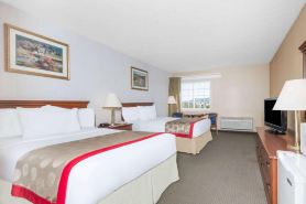 Ramada by Wyndham Strasburg/Shenandoah Valley