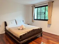 Collection O Khu Mueang near Tha Phae Gate formerly Lai Thai Guesthouse 치앙마이 호텔