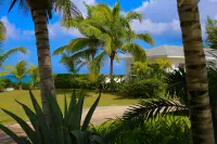 Alfred House & Cottage 6 Bedroom Home