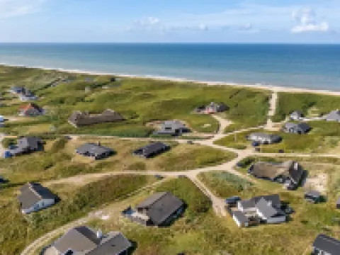 "Georg" - 200m from the sea