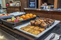 Best Western Plus Chocolate Lake Hotel - breakfast