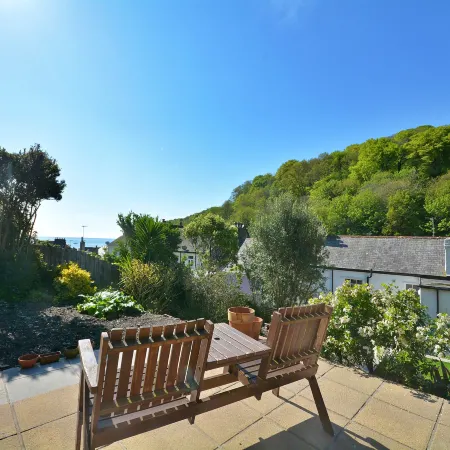 Cottage in Cawsand near Sandy Beaches