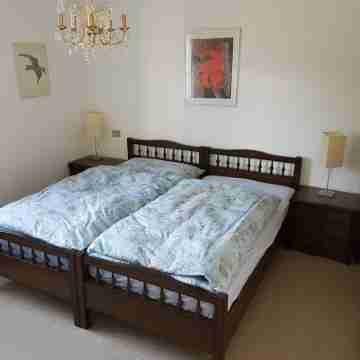 Nice Mediterranean holiday home. Ideal for families, athletes etc. Nature lovers Rooms