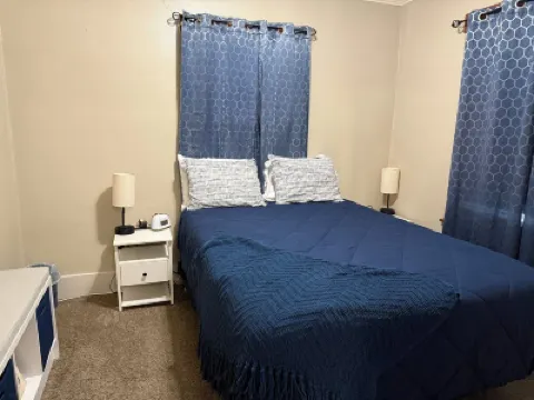 Charming family home less than 10 min from I-80 Hotels in 