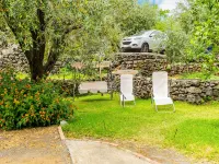 Villa with pool and panoramic surroundings