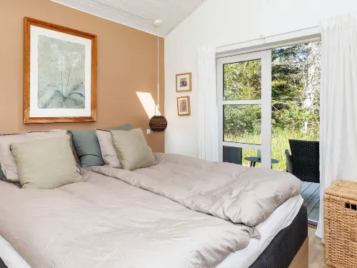 6 person holiday home in Blokhus-By Traum