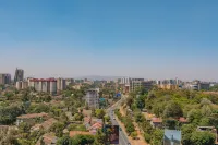 Kijala Suites by Homes by Della - สระว่ายน้ำส่วนตัว