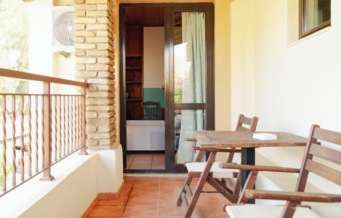 Amnisiades Apartments