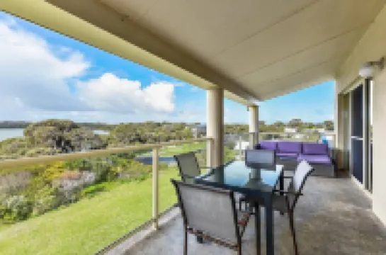 Lakeview Motel and Apartments