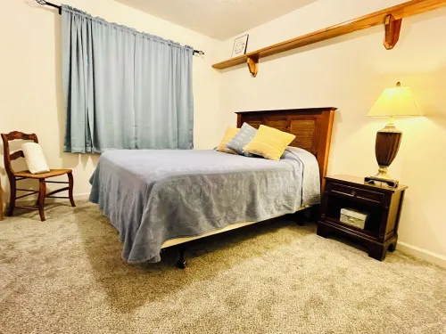 Scenic, cheery, and bright Eagle River home base to adventure. Hotels in Eagle River