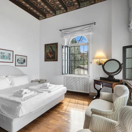 Villa Schlosser Lake Front & Private Pool