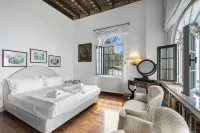 Villa Schlosser Lake Front & Private Pool - Boutique