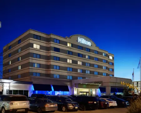Hilton Winnipeg Airport Suites โรงแรมในวินนิเพก