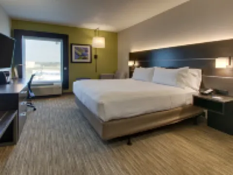 Holiday Inn Express & Suites LEBANON by IHG Hotels in Laclede County