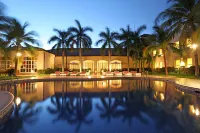 Quality Hotel Real Aeropuerto San Salvador - Pools