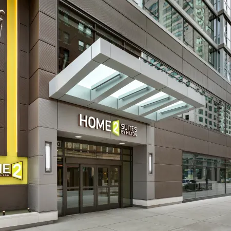 Home2 Suites by Hilton Chicago River North