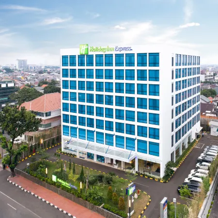 Holiday Inn Express Jakarta Menteng Отели рядом с достопримечательностью «Джакарта - центр города»
