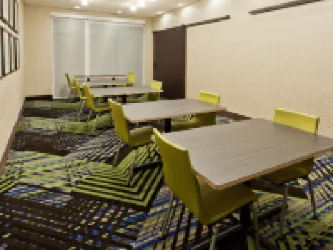 Holiday Inn Express & Suites FAYETTEVILLE by IHG Hotels in Fayette County