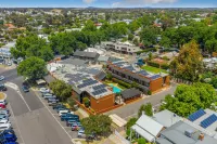 National Hotel Complex Bendigo Hotels in Golden Square