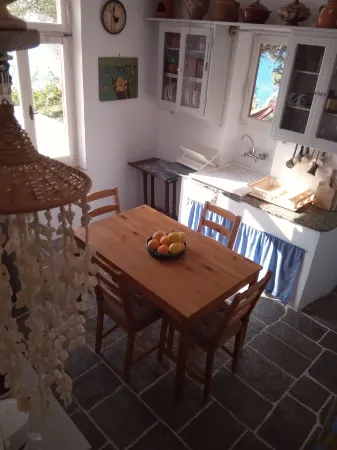 Stunning House - Sleeps 11, Terrace & Sea View